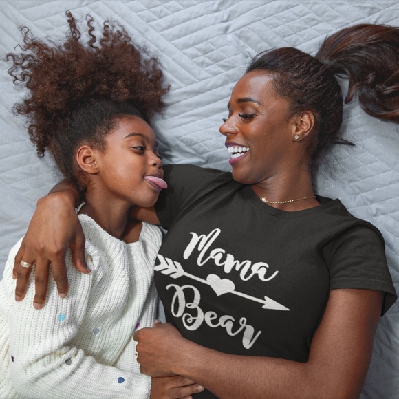 T-Shirt Addicts Tops - Mama Bear T-Shirt